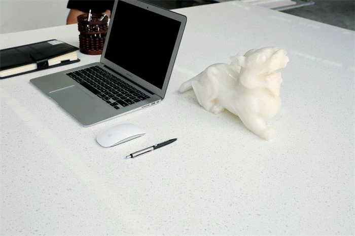 galaxy white quantum quartz worktop