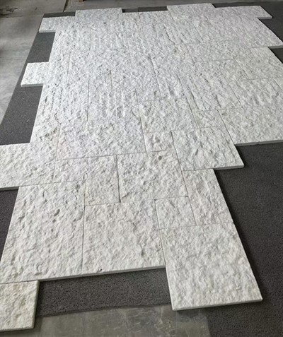 ผนังภายนอกหินปูน